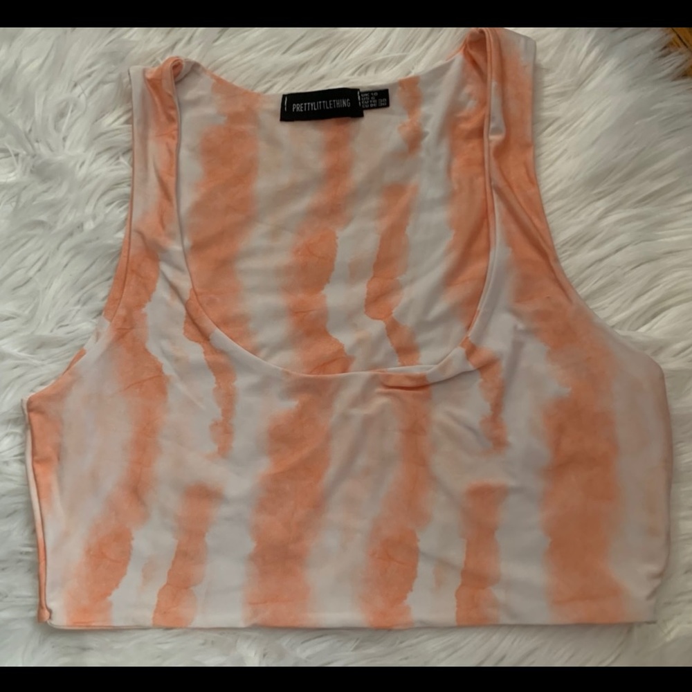Women’s Prettylittlething Crop top in orange size US 6